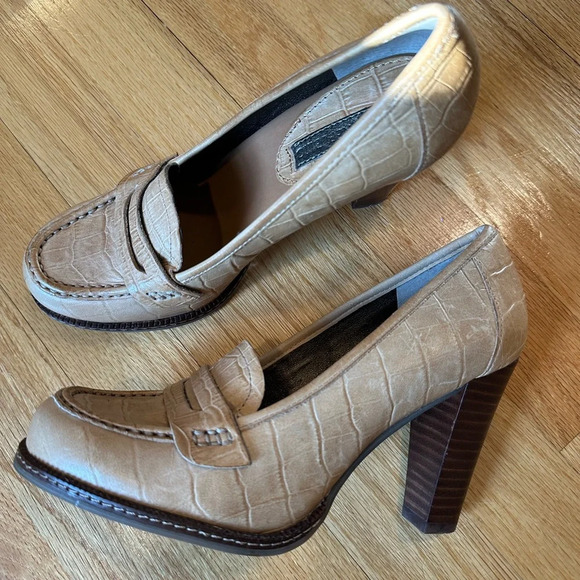 Banana Republic Penny Loafer Heels - Picture 3 of 7
